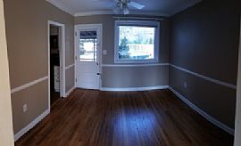 Large 4 Bedroom, 2.5 Bath Home in a Very Convenient Location in Wilmington, DE (Photo 4 of 10)