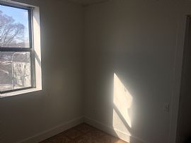 3bedrooms- Save $250 First 3 Months!! in Chicago, IL (Photo 5 of 5)