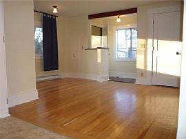 2 Bedrooms with Plenty of Closet Space  in Seattle, WA (Photo 3 of 8)