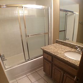 This Wonderful 3 Bed 2 Bath in Oklahoma City, OK (Photo 6 of 12)