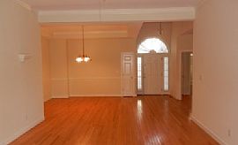 Really Spacious 3beds 2 Baths in a Great Location in Birmingham, AL (Photo 2 of 10)