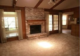 Beautiful Home in Woods of Shavano 3 Bdrm,2 Bth in San Antonio, TX