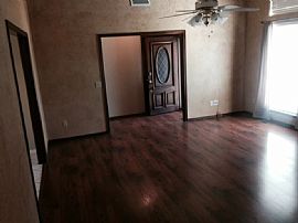 Really Spacious 3beds 2 Baths Home in a Great Neighborhood! in Oklahoma City, OK (Photo 2 of 9)