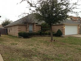 You Won'T Find a Better Kept Rental Home in Arlington, TX (Photo 2 of 9)