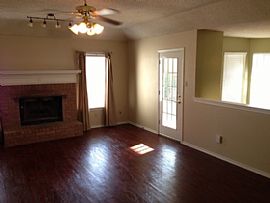 You Won'T Find a Better Kept Rental Home in Arlington, TX (Photo 7 of 9)