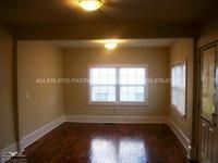 3 Bedroom Single Family Home in Atlanta, GA (Photo 3 of 9)