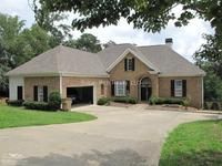 5 Bedroom 5 Bath, Single Family Home in Marietta, GA