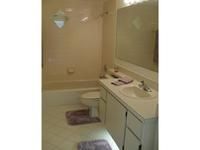 Totally Renovated Townhouse with Lakeview. New Ap.. in West Palm Beach, FL (Photo 10 of 10)