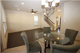 3 Bedroom House For Rent in Austin in Austin, TX (Photo 2 of 8)