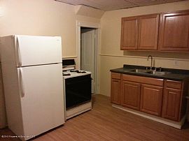 3beds 1bath House in Vancouver, WA (Photo 3 of 6)