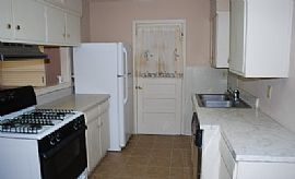 This 3 Bedroom Home Is Located Just Off Almo Avenue in Memphis, TN (Photo 6 of 10)