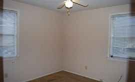 This 3 Bedroom Home Is Located Just Off Almo Avenue in Memphis, TN (Photo 9 of 10)