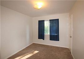 Great 4 Bedroom 2.5 Bath Home with New Carpet in Katy, TX (Photo 11 of 11)