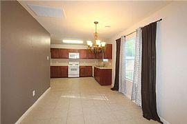 Great 4 Bedroom 2.5 Bath Home with New Carpet in Katy, TX (Photo 5 of 11)