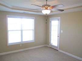  Enchanting 3 Bedroom 2 Bath Home in Jacksonville, NC (Photo 11 of 11)