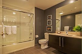 1 Bedroom Apartment in San Francisco, CA (Photo 6 of 6)