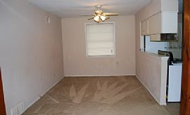 Enjoy The Denver Lifestyle in This Pet Friendly, 3 Bedroom, 1.5 in Thornton, CO (Photo 3 of 10)