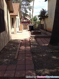 Great 3bed 2bath  in a Nice Neighborhood in Mesa, AZ (Photo 3 of 9)