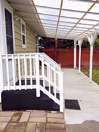 Very Charming Cottage Home!  in Tukwila, WA (Photo 2 of 7)