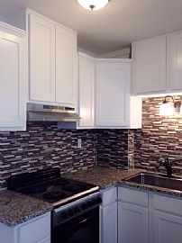 Very Charming Cottage Home!  in Tukwila, WA (Photo 6 of 7)