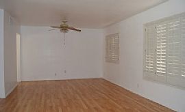 Nice 3 Bed/1.5 Bath Home in Phx! Off of Dunlap Ave and 17th Ave in Phoenix, AZ