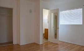 Nice 3 Bed/1.5 Bath Home in Phx! Off of Dunlap Ave and 17th Ave in Phoenix, AZ (Photo 3 of 6)