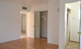 Nice 3 Bed/1.5 Bath Home in Phx! Off of Dunlap Ave and 17th Ave in Phoenix, AZ (Photo 4 of 6)