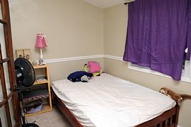 3 Bedrooms, Two Full Baths. Extra Large, Eat-In-Kitchen. in Columbia, MD (Photo 6 of 9)