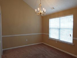 Beatiful 3 Bed 2bath Single Family Home Located in Great Locati in Savannah, GA (Photo 3 of 7)