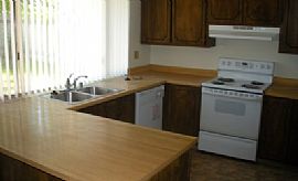 This His a Very Nice Large 4 Bdrm, 2 Bath One Story Home in Sacramento, CA (Photo 4 of 8)