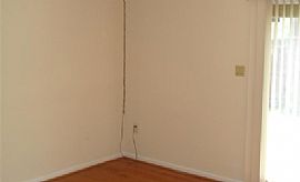 This Charming Townhouse 3 Large Bedrooms and 2.5 Bathrooms in Temple Hills, MD (Photo 8 of 8)