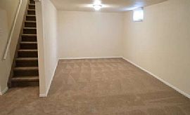 Enjoy The Denver Lifestyle in This Pet Friendly, 3 Bedroom, 2 B in Denver, CO (Photo 7 of 9)