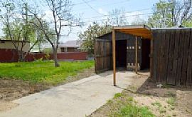 Enjoy The Denver Lifestyle in This Pet Friendly, 3 Bedroom, 2 B in Denver, CO (Photo 9 of 9)