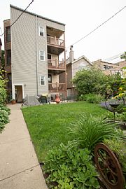 Stylish 3 Bedroom Apartment For Rent in Chicago in Chicago, IL (Photo 11 of 12)