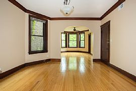Stylish 3 Bedroom Apartment For Rent in Chicago in Chicago, IL (Photo 4 of 12)
