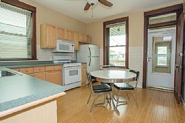 Stylish 3 Bedroom Apartment For Rent in Chicago in Chicago, IL (Photo 7 of 12)