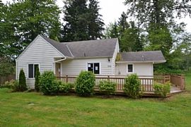 2 Beds 1 Bath Home with Great Potential.  in Lake Stevens, WA
