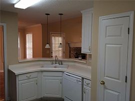  4 Sided Brick 3 Bedrm/2 Bathrm Ranch in Dacula, GA (Photo 5 of 10)