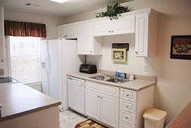 Immaculate, Low Maintenance West Wheeler Townhome. in Augusta, GA (Photo 3 of 10)