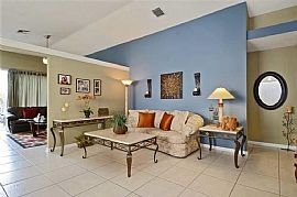 4 Beds, 2 Baths, 1,767 Sqft in Hollywood, FL (Photo 3 of 6)