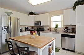 4 Beds, 2 Baths, 1,767 Sqft in Hollywood, FL (Photo 4 of 6)