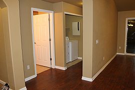 Beautiful Condo, 2 Bed, 2 Bath, Covered Garage, 1200 Sq Ft in Aurora, CO (Photo 11 of 12)