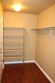 Beautiful Condo, 2 Bed, 2 Bath, Covered Garage, 1200 Sq Ft in Aurora, CO (Photo 8 of 12)