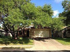 Clean ,Spacious 3 Bedroom, 2 Bath, 2 Car Garage Home in Austin, TX