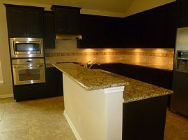 New Construction, Built in 2014. Perfect Home For You Or Your F in Austin, TX (Photo 12 of 12)