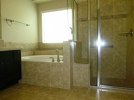 New Construction, Built in 2014. Perfect Home For You Or Your F in Austin, TX (Photo 9 of 12)