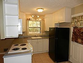 Rent 3 Bedrooms House Location Huntsville in Huntsville, AL (Photo 3 of 4)