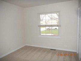 Move in Ready 4 Bedroom, 2 Full Bath in Elk Grove Village, IL (Photo 5 of 6)