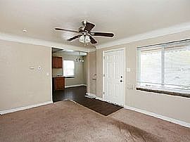 Enjoy The Denver Lifestyle in This Pet Friendly, 3 Bedroom, 2 B in Denver, CO (Photo 3 of 5)