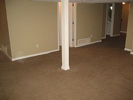 Spacious 4 Bed 3 Bath Beautiful Home in Kansas City, MO (Photo 4 of 6)